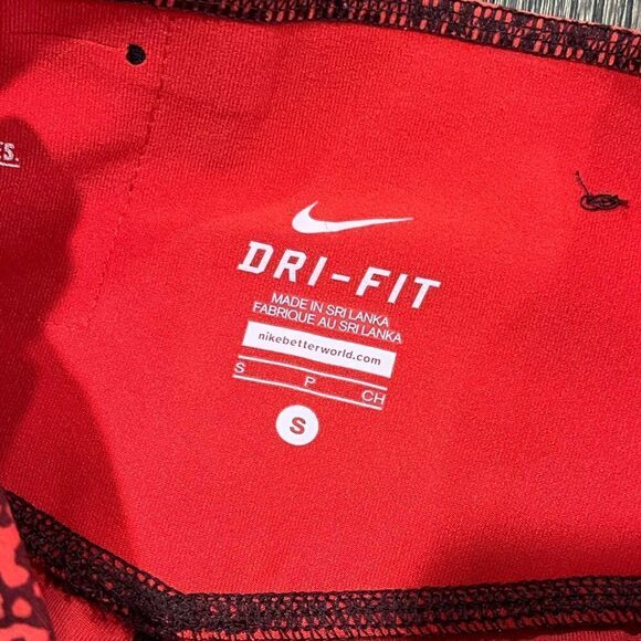 Nike Legend 2.0 Mezzo Capri TGT Leggings II Mid Rise Pull-On Stretch Red Small - Picture 3 of 6